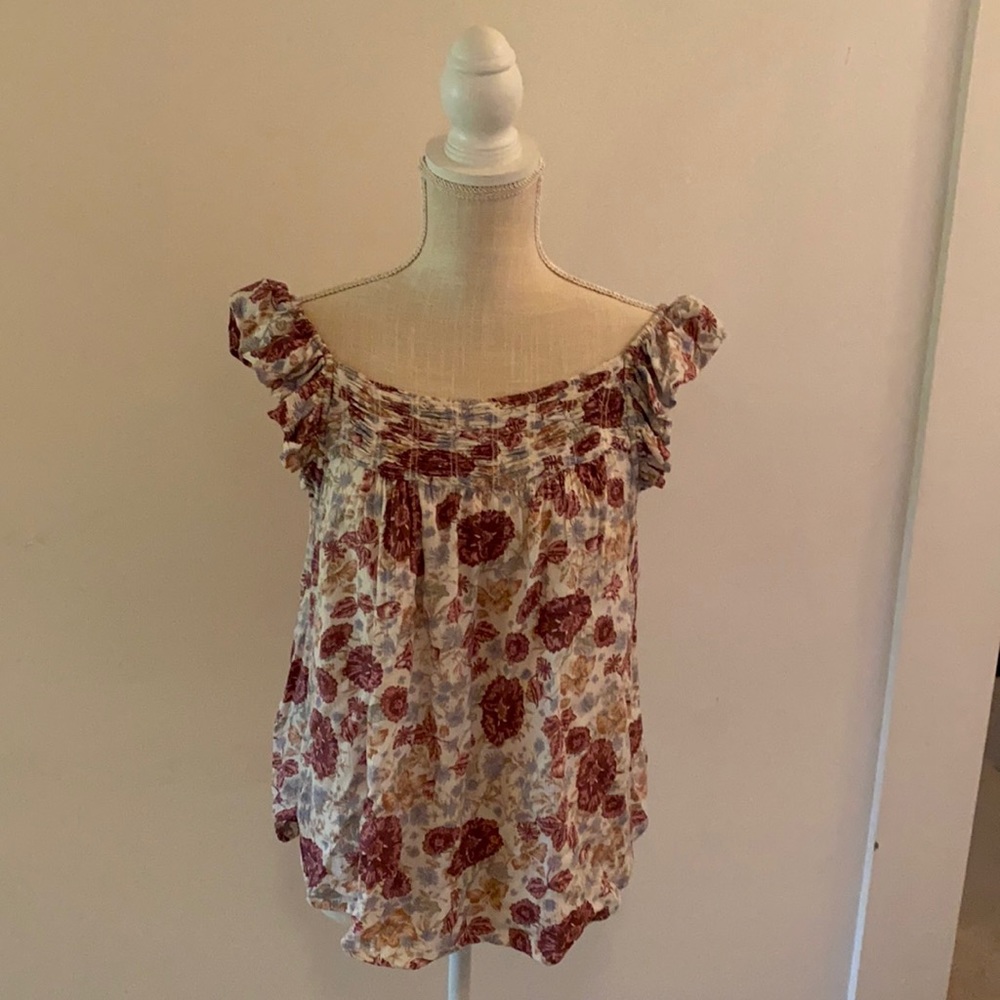 Maurices top